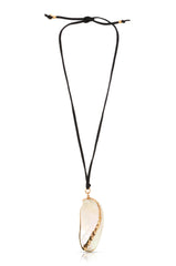 Iridescent Mussel Shell Pendant Necklace